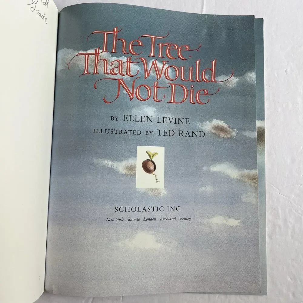 The Tree That Would Not Die By Ellen Levine Scholastic Paperback Book Vtg 1995